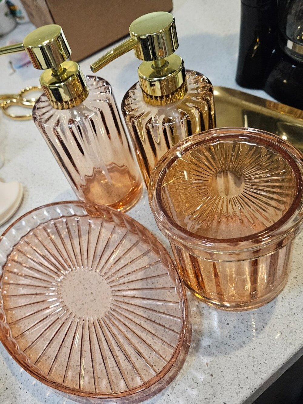 Threshold Glass Bath Set